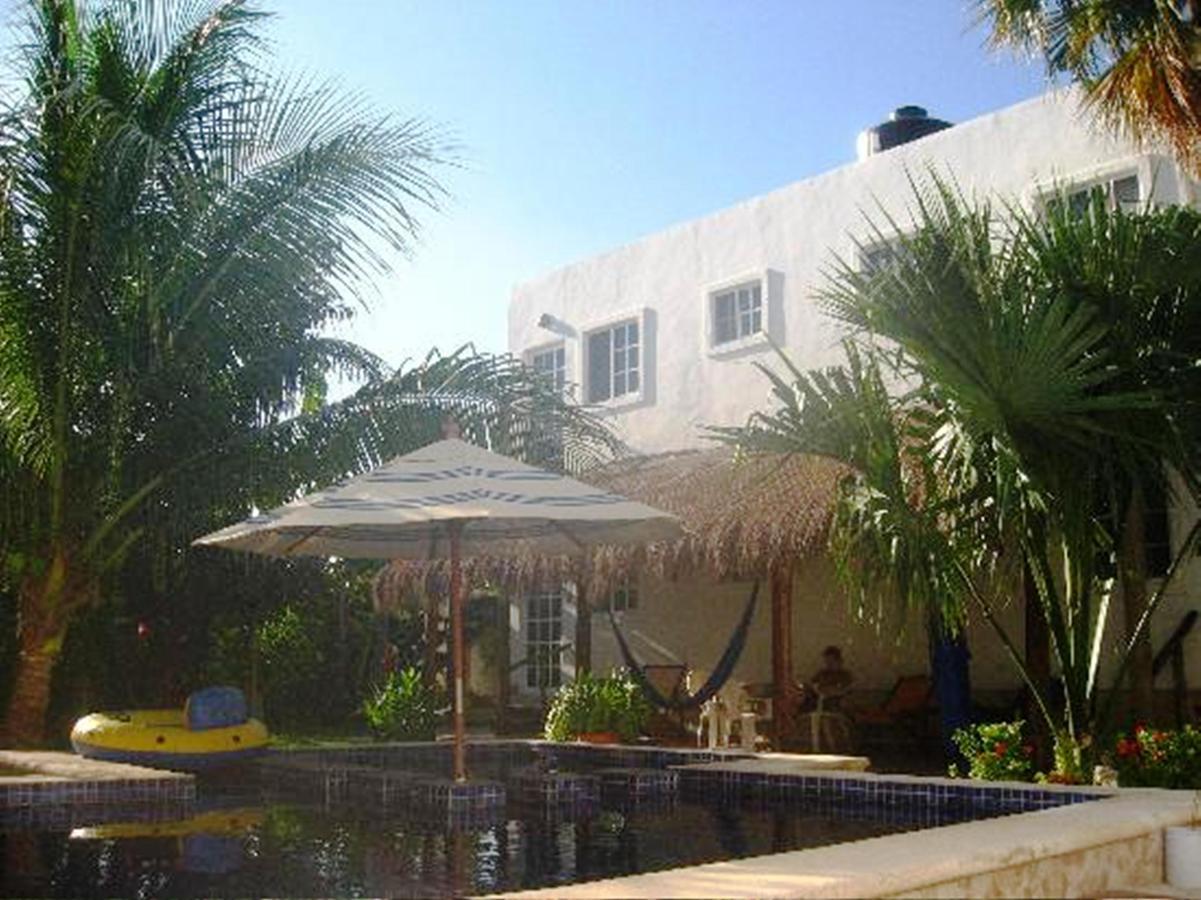 Villa Escondida Guest House Cozumel Downtown 外观 照片